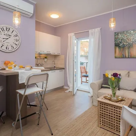 Appartement Zlatin Dvor - For 3, Terrace, Center, At 5-min, Bike Friendly *
